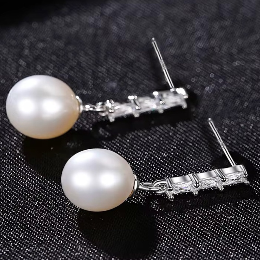 •Classic Clear Zircon S925 Silver Drop Earrings with Elegant Freshwater Pearls